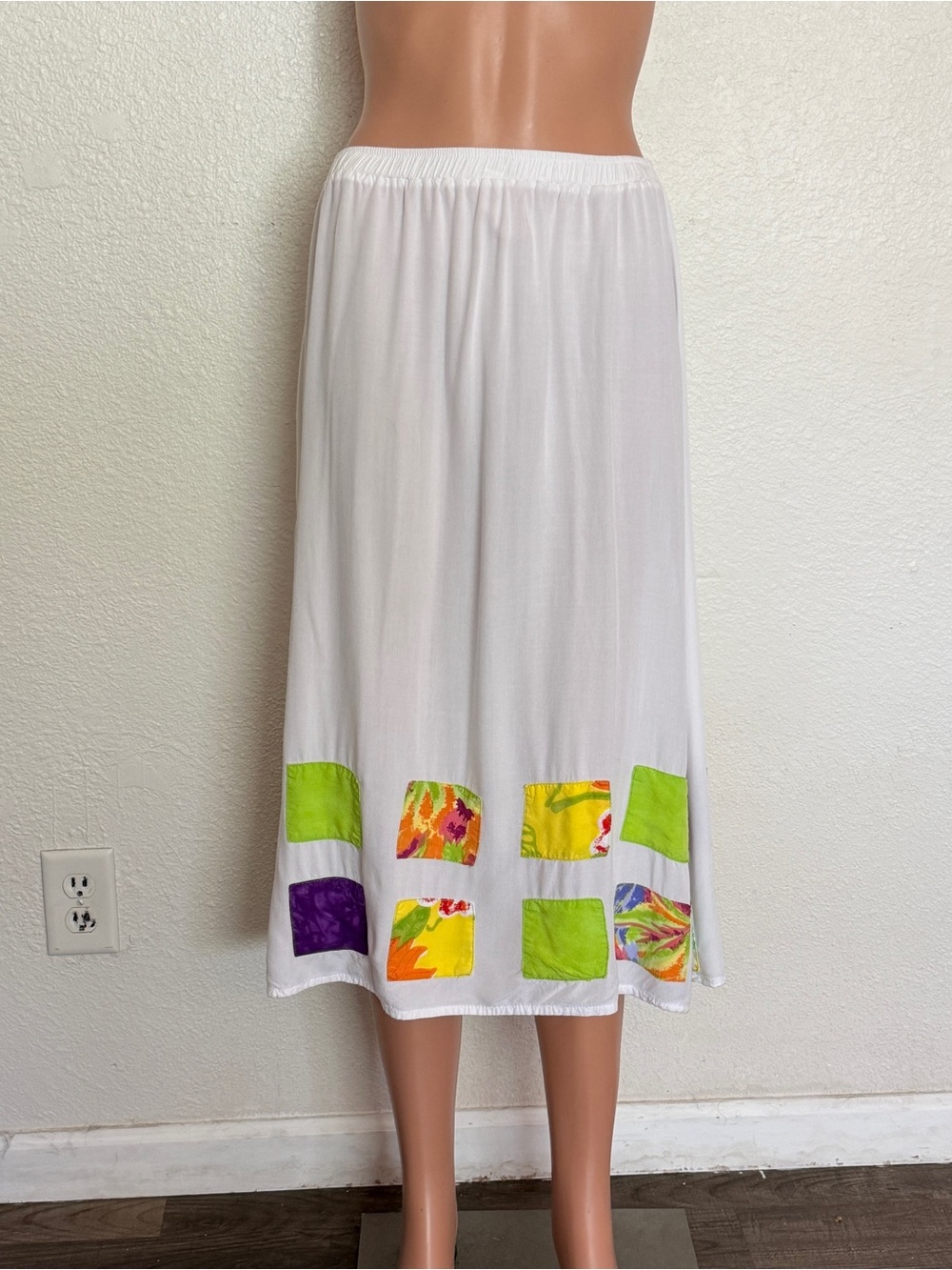 White Midi Skirt with Quilt Patches Sz M/L